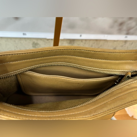 Coach vintage Bleecker Pocket Shoulder Bag Costa Rica 9310 Collectors favorite - Picture 11 of 15